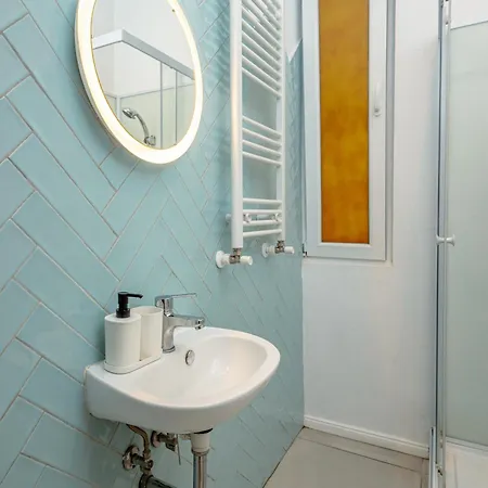 بيت شباب First *