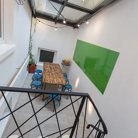 First Хостел Бухарест