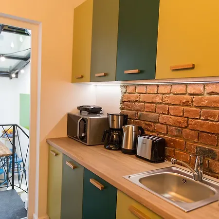 First بيت شباب بوخارست