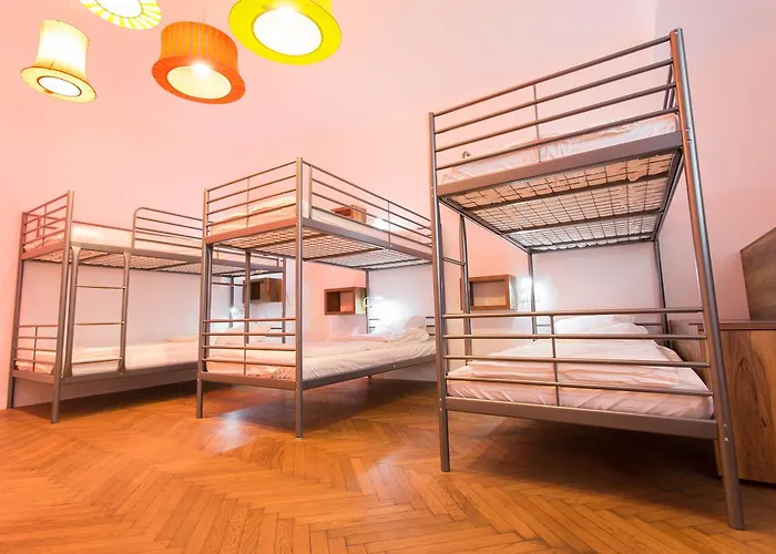 First Auberge de jeunesse