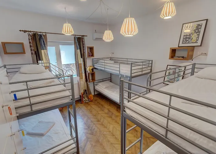 First Auberge de jeunesse